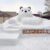 アヒルレース場前に大きな『クマの雪像』が登場！